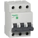 Interruptor termomagnetico 3x32 AMP 10kA 220V curva C Easy9 EZ9F56332 SCHNEIDER